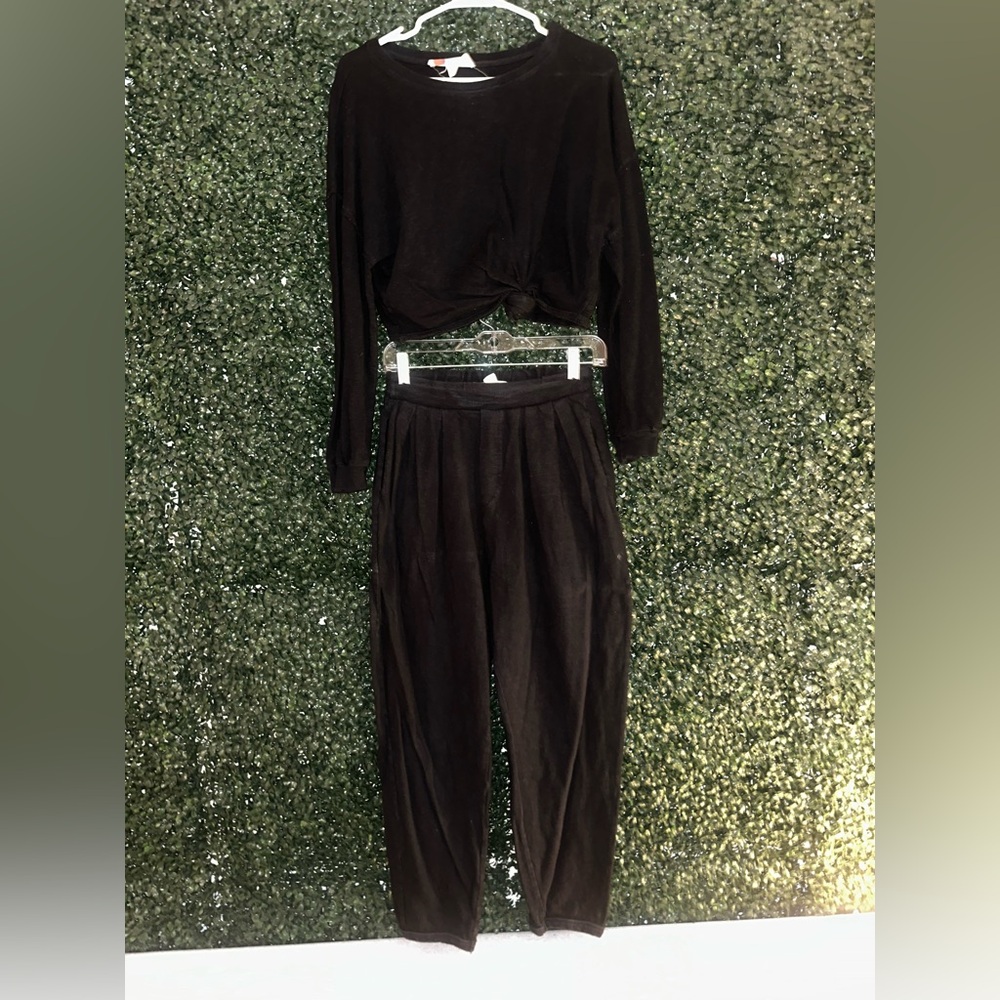 Free People Beach Set - Black size S - Sweatshirt and sweatpants